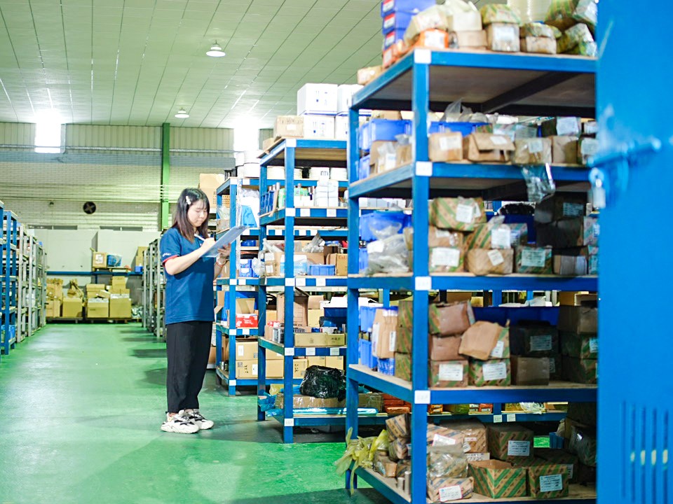 Livraison des pièces de rechange à partir du service Yulun