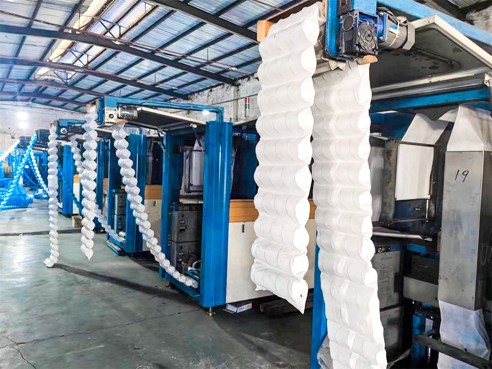 Installation de la machine de matelas en usine client